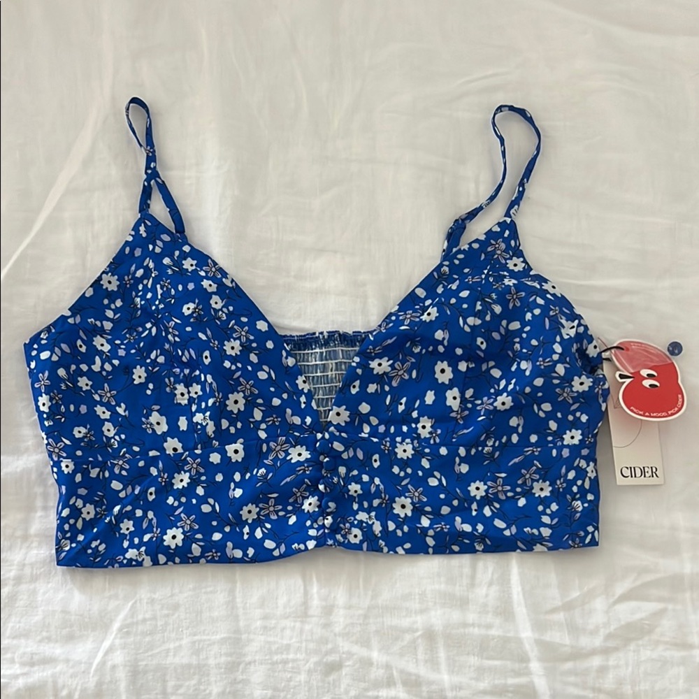 Cider Blue and White Floral Crop Top